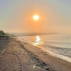  Apartamento Escapada Familiar En Costa A 100m De La Playa, Vistas Al Mar Y Parking Gratis